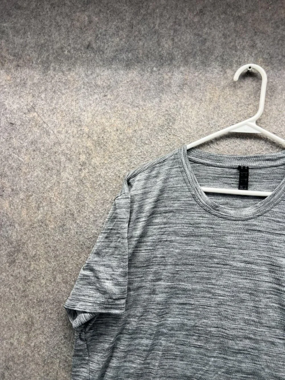 Adidas Shirt Mens XL Gray Short Sleeve Striped Running Athletic Performance Top
